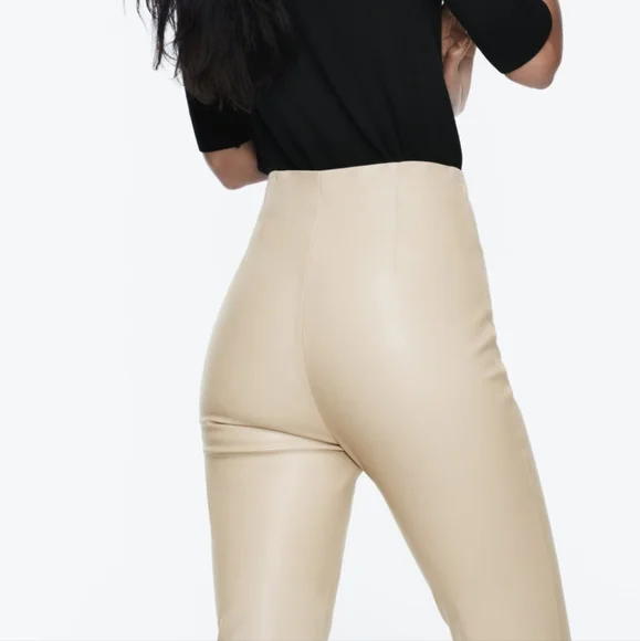 🆕️ Zara Highwaisted Faux Leather Pants